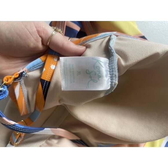 Kona Sol Twist-Front Shirred Full Coverage White Tropical Floral One Piece Swims - Picture 6 of 9